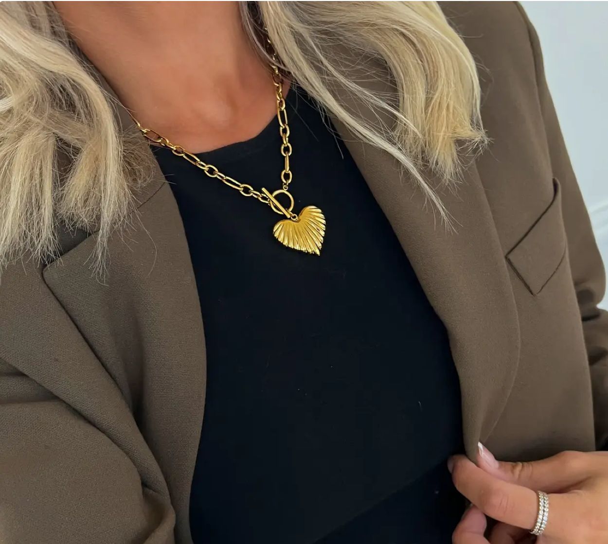 Luna Necklace