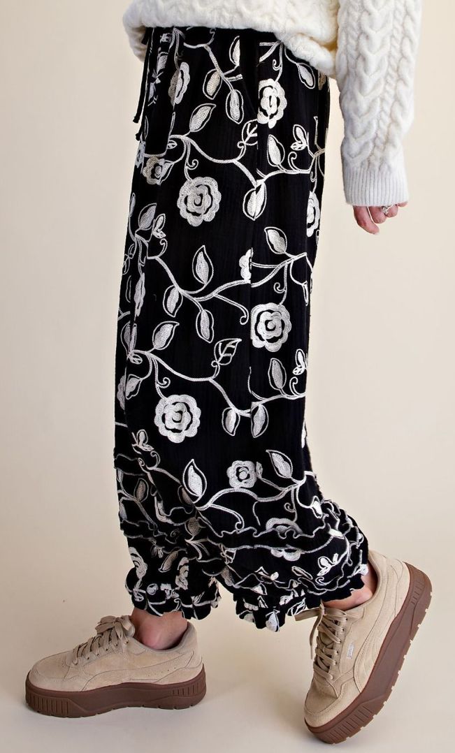 Easel embroidery cotton gauze pants