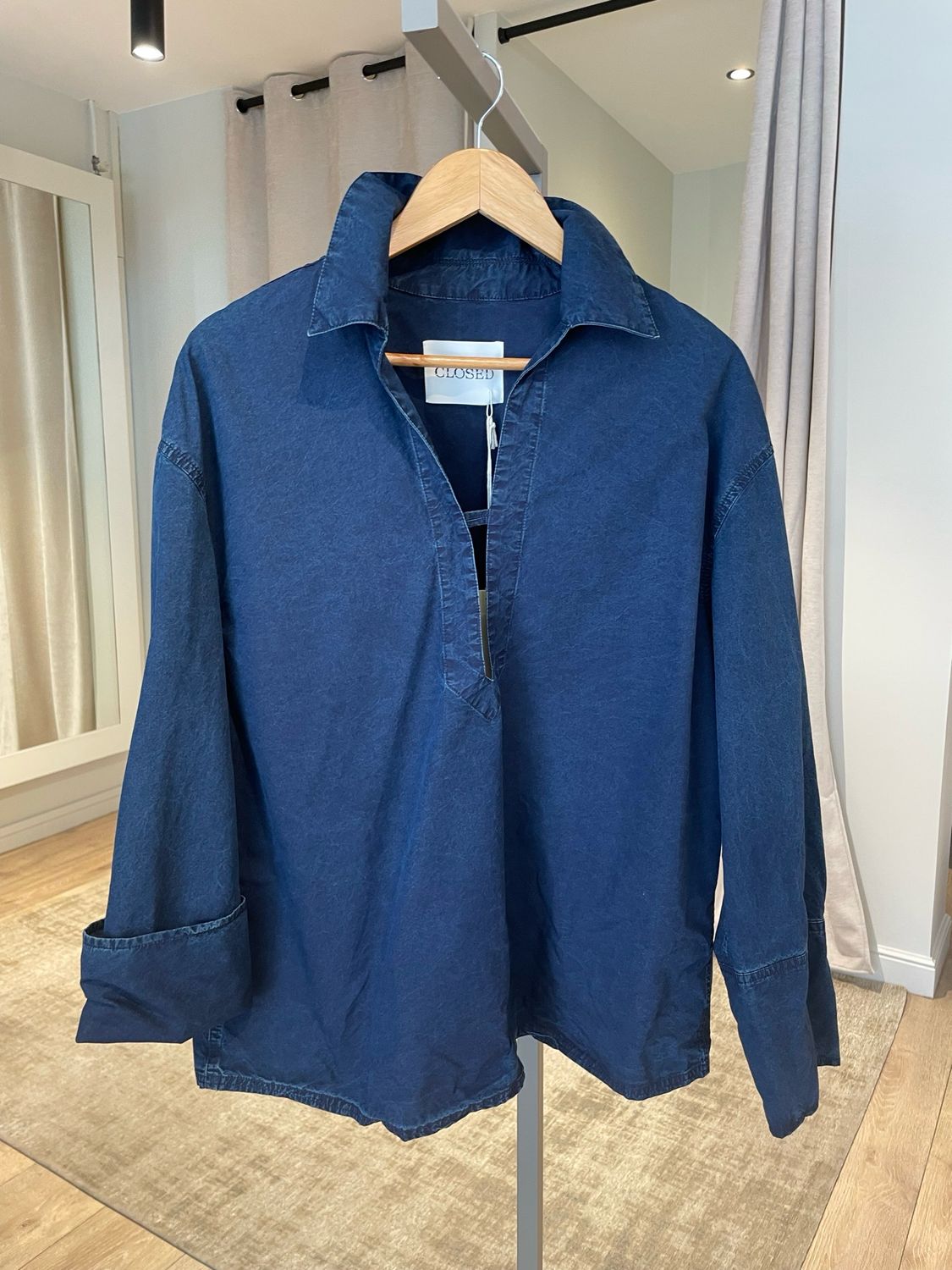 BLOUSE CLOSED 