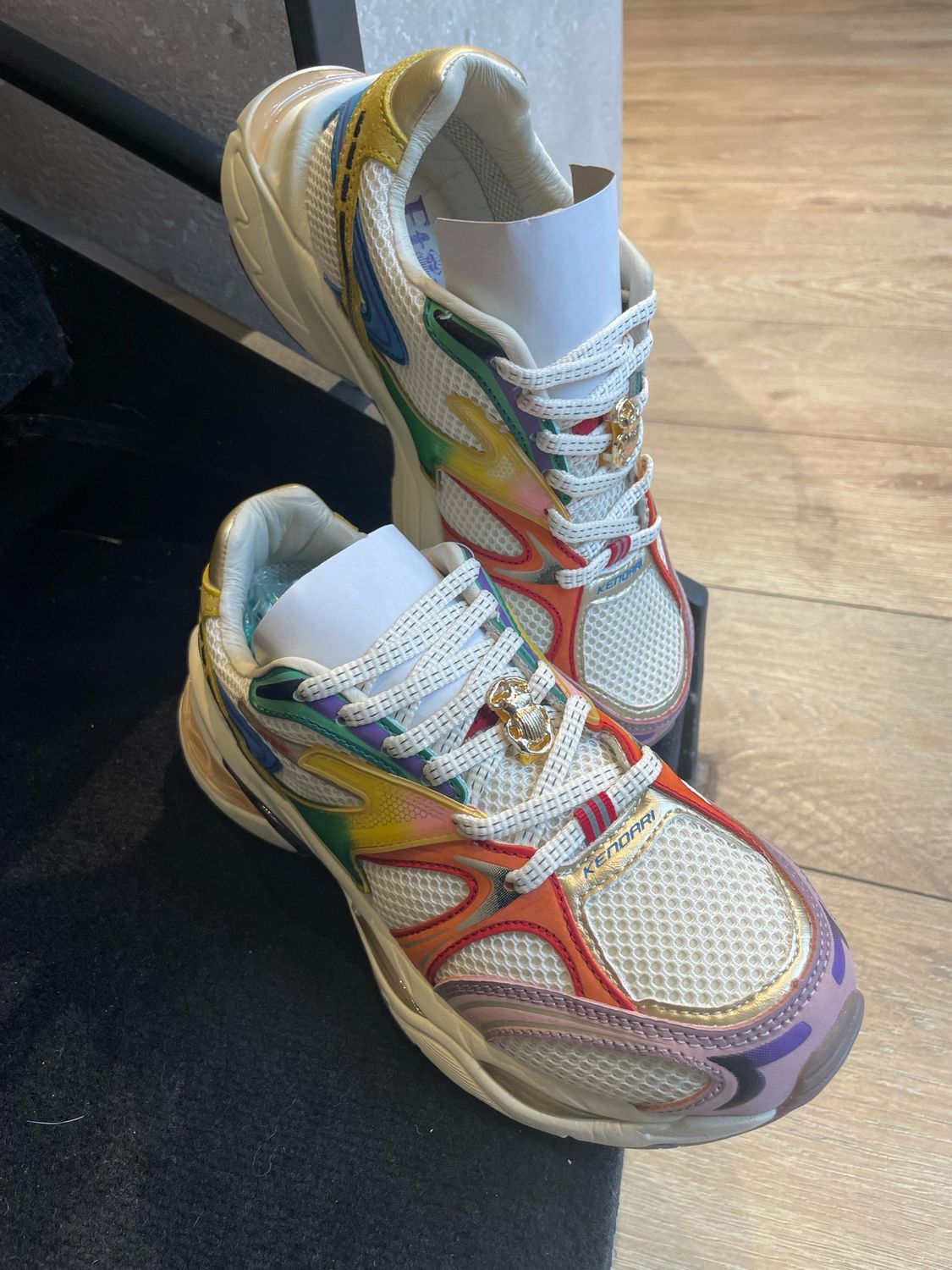 BASKETS KENDARI ETONIC CLARIS VIROT 