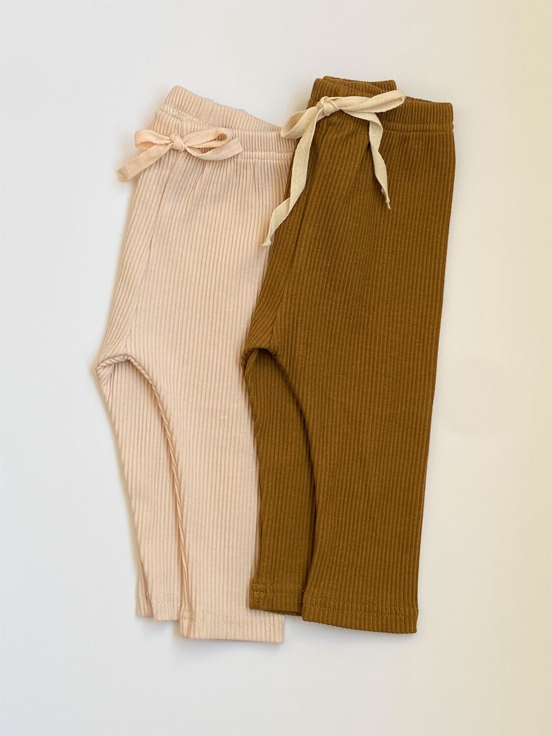 Legging acanalada con lazo - Crema