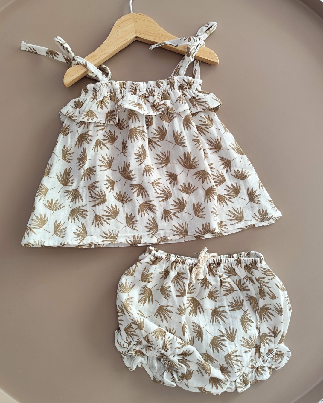 Conjunto Floral - Crema