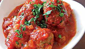 CROQUETAS DE TOMATE (Tomatokeftédes)
