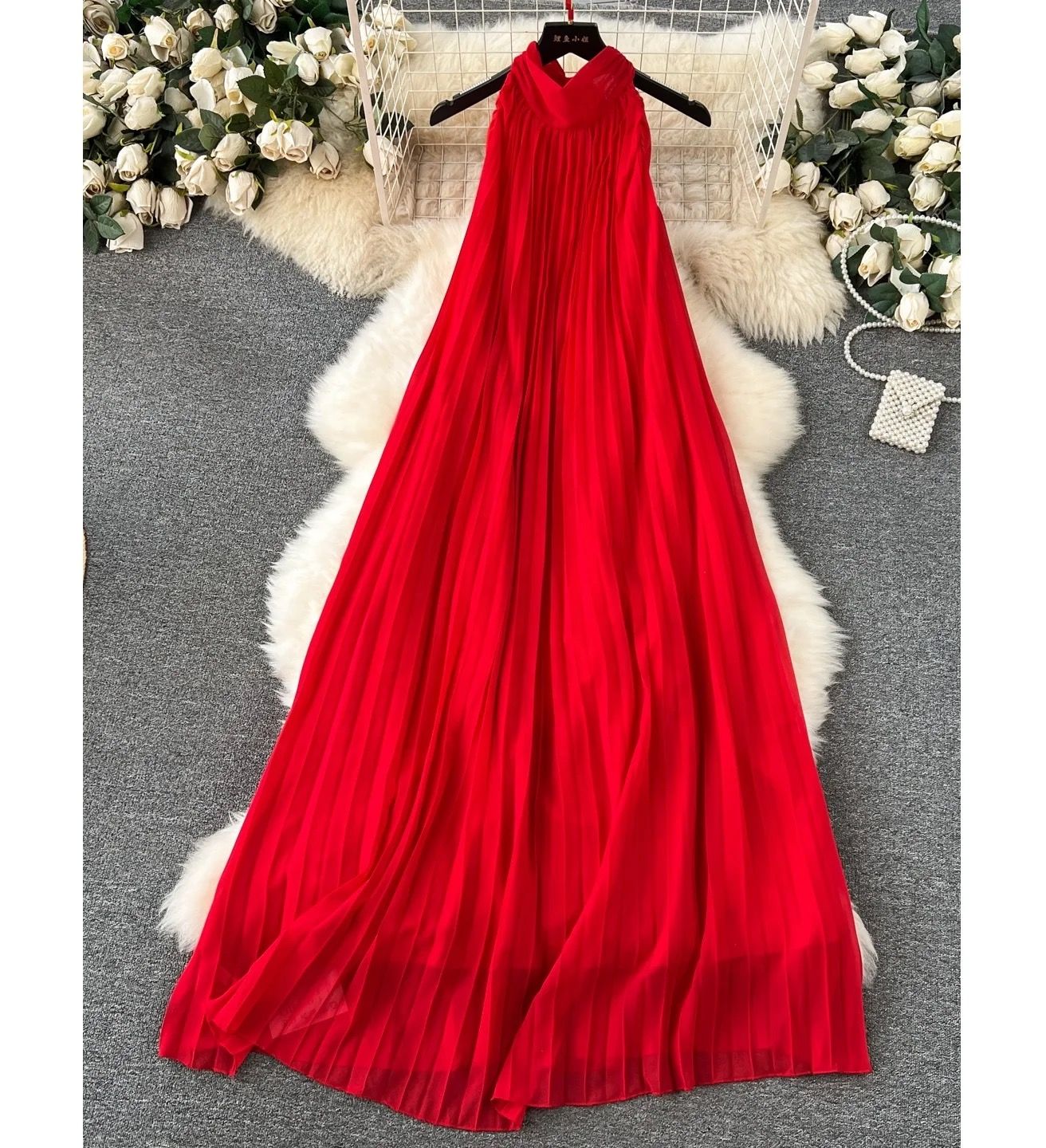 The ‘Kira’ Red Dress