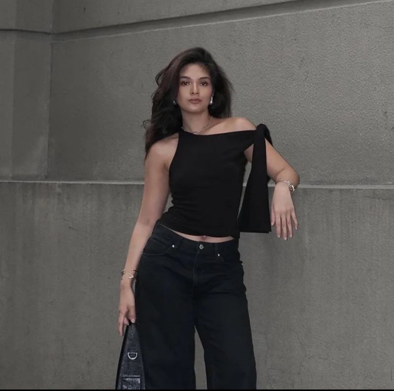 Èlian one shoulder top