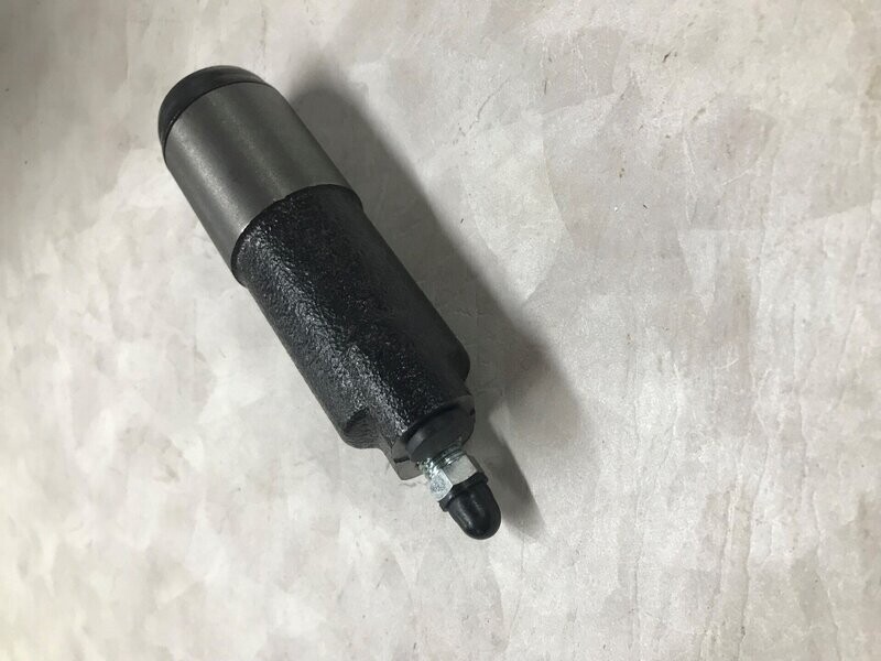 MG MIDGET 1500 CLUTCH SLAVE CYLINDER  PART NO GSY107 1974 - 1981