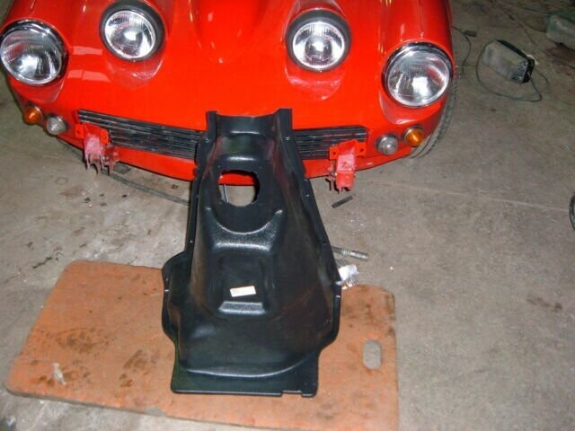 TRIUMPH GT6 SAP PLASTIC MOULDED GEARBOX TUNNEL PART NO 709862SAP