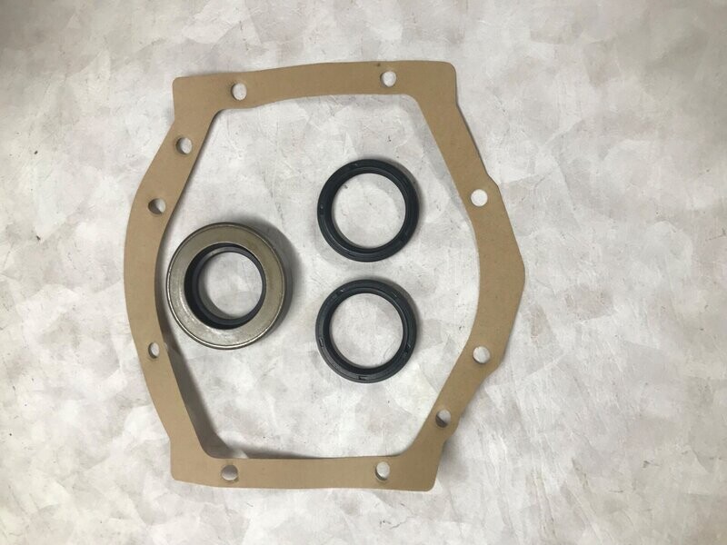 DIFF SEALS AND GASKET  KIT TR4A IRS TR250  TR5  TR6