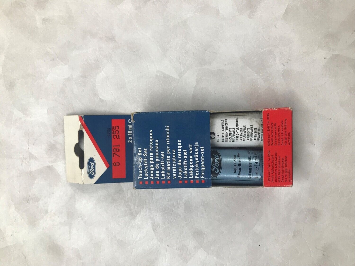 FORD TOUCH UP SET AQUA FOAM