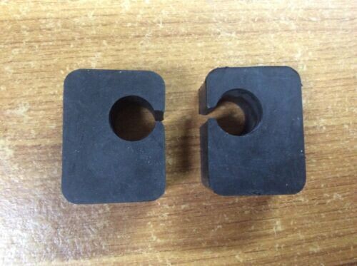 TRIUMPH HERALD & VITESSE BOND FRONT SEAT ADJUSTER RUBBER BLOCKS x 2 (608759)