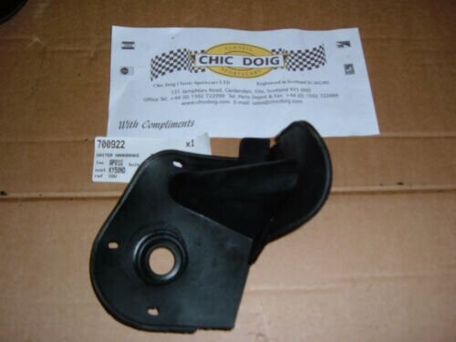 TRIUMPH TR2 TR3 TR3A RUBBER HANDBRAKE GAITER IN FLOORPAN PART NO 700922