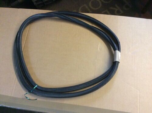 TRIUMPH TOLEDO DOLOMITE 1300,1500,1850 & SPRINT WINDSCREEN RUBBER SEAL 904111