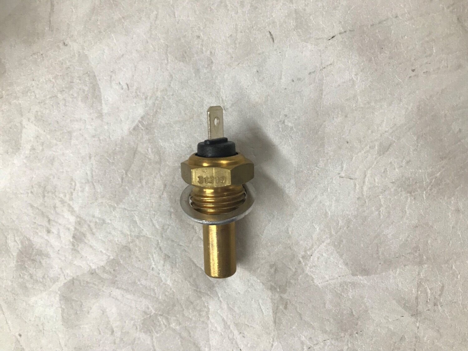 Temperature Sender; Triumph Stag TR5 TR6 TR7 TR8 Spitfire GT6, MG Midget, GTR108 Temperature Sender; Triumph Stag TR5 TR6 TR7 TR8 Spitfire GT6, MG Midget, GTR108