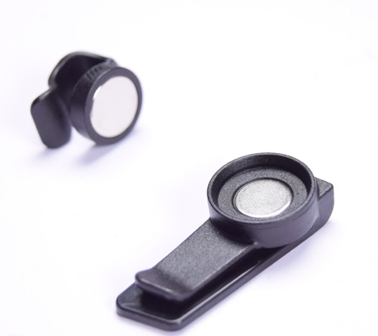 MAGNETIC TUBE CLIP