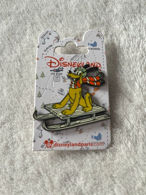 Pin Pluto