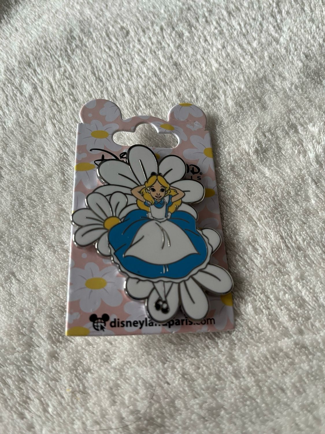 Pin Alice