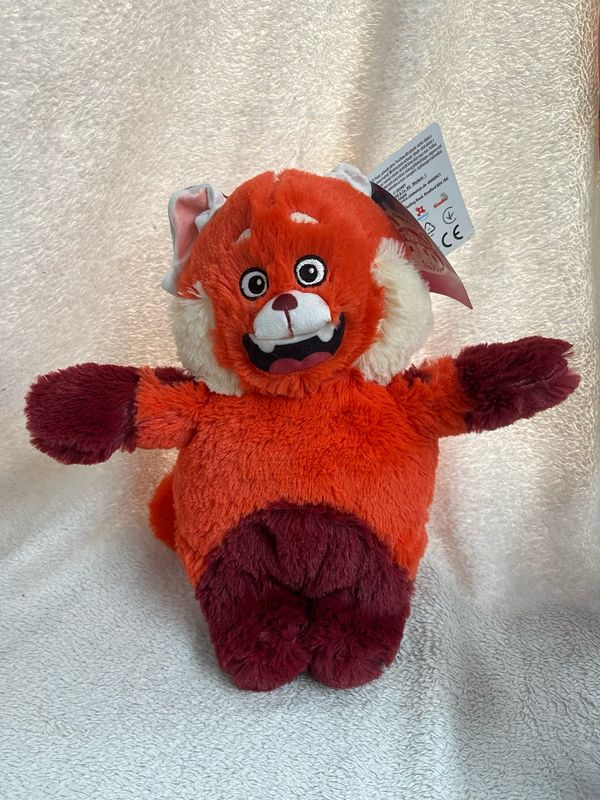 Turning Red panda Mei