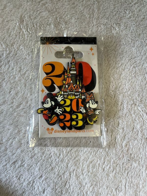 Pin Mickey Minnie 2023