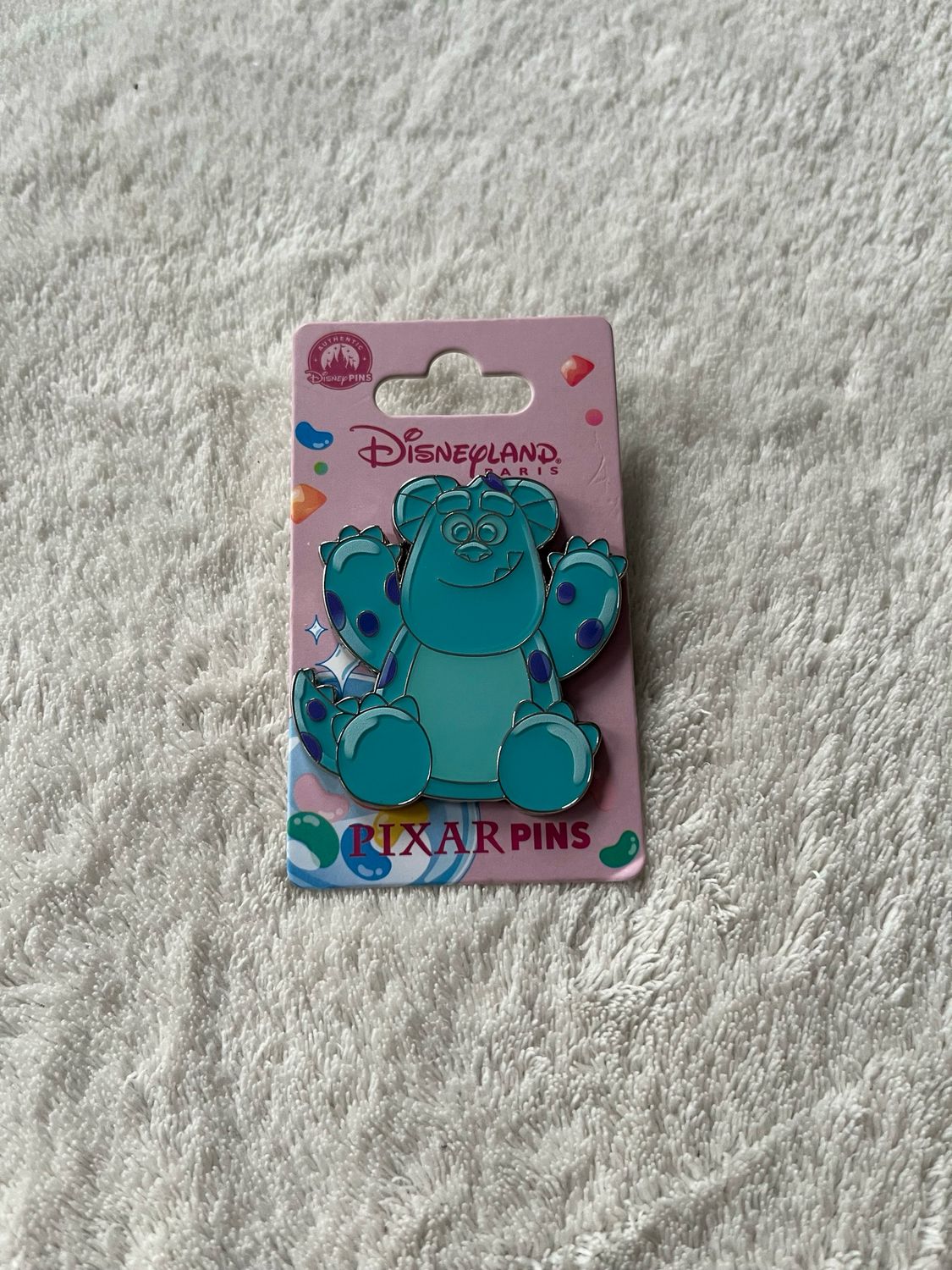 Pin Sully