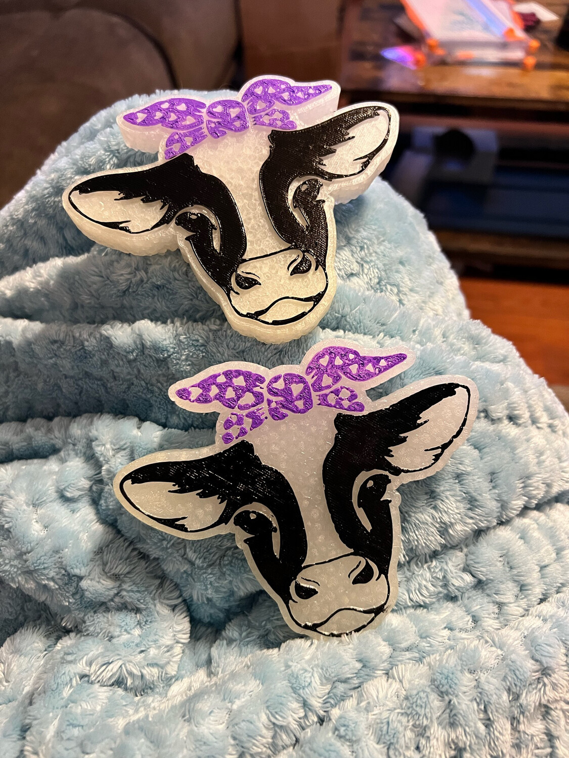 COW WITH HEART BOW