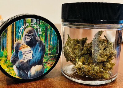 Gorilla Cookies Art
• Sativa Dominant Hybrid (70/30)
• Creative, Active Mind, Relaxing Body High
• Spicy, sweet minty flavor
• Earthy aroma
• may treat appetite, pain, mood swings, stress
THC: 19-21%