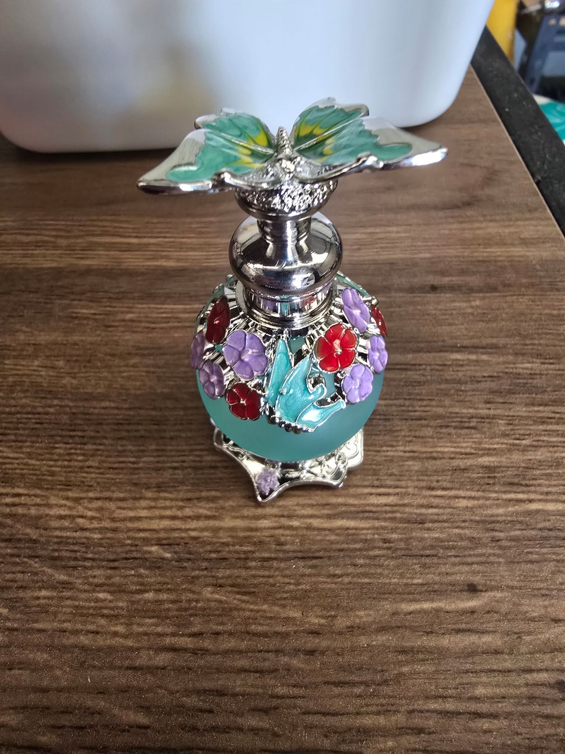 Perfume bottle