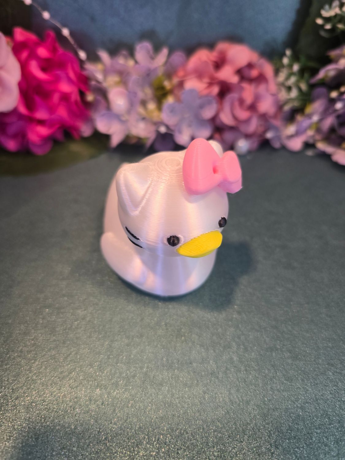 Hello kitty duck