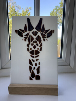 30cm x 20cm geometric giraffe plaque