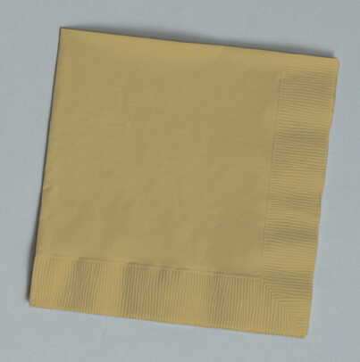 Glittering Gold beverage 2 ply 200ct.
