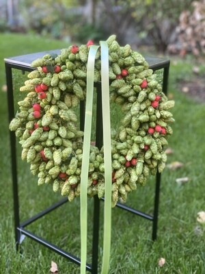Hopfen Kranz mit Hagebutte - 25 cm Hopfen Kranz mit Hagebutte - 25 cm