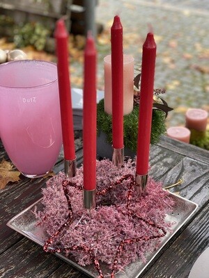 Adventskranz mit rot gewachsten Asparagus Adventskranz mit rot gewachsten Asparagus