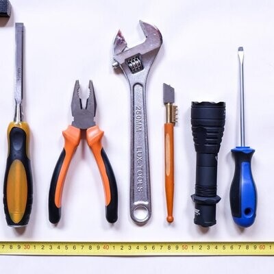เครื่องมือช่างทั่วไปและอุปกรณ์