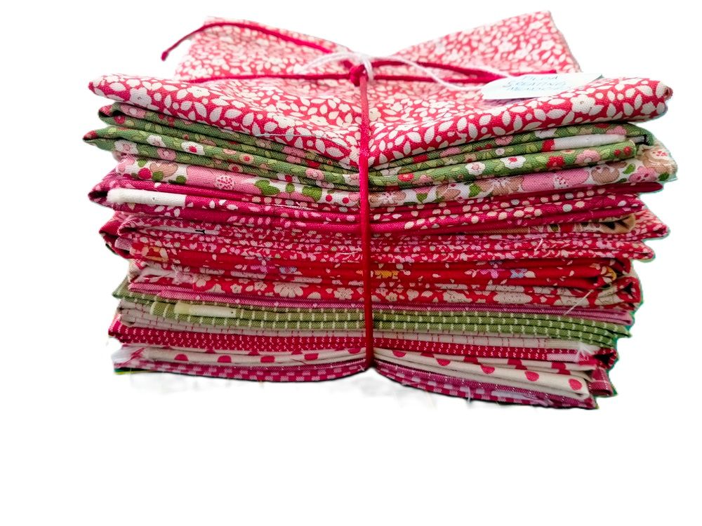 Tilda's Creating Memories Winter Fat Quarter Bundle