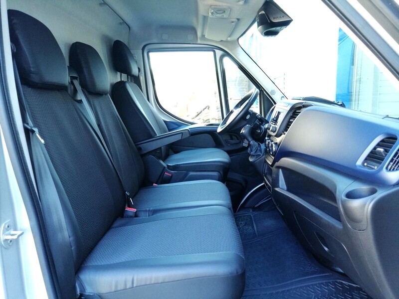 ​2+1 Huse Scaune pentru IVECO DAILY 2016+ Microbuze Negru Piele Textile