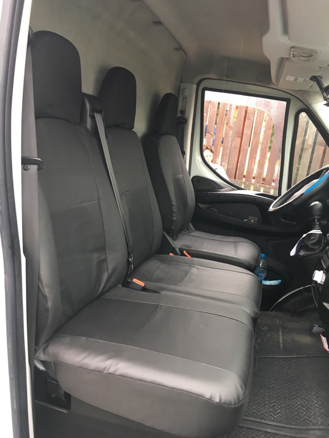 ​2+1 Huse Scaune pentru IVECO DAILY 2016+ Microbuze Negru Piele