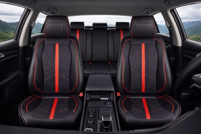 HUSE SCAUNE PENTRU MASINI UNIVERSAL NEGRU ROSU PIELE SET COMPLET