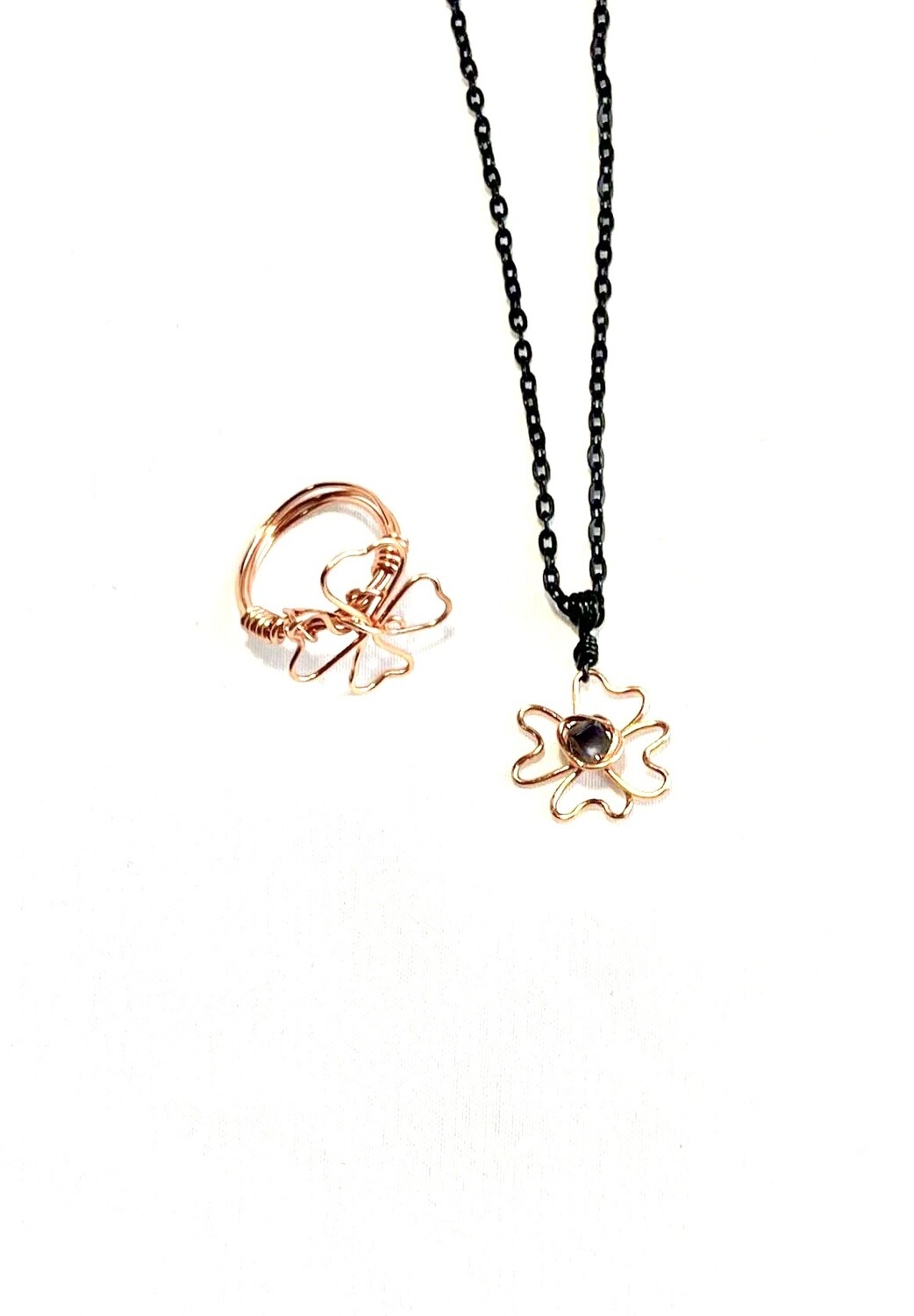 Set: Amulet Chain Necklace & Clover Ring