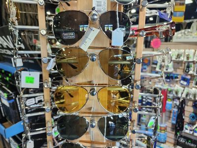 EYEWEAR