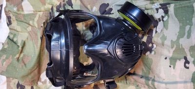 Avon m50 gas mask medium 