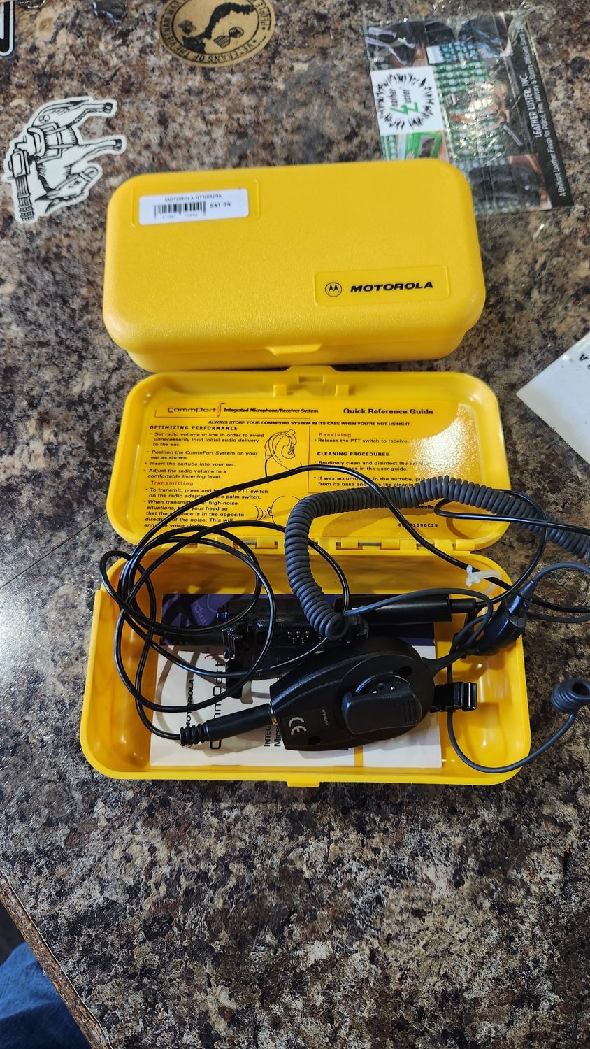 MOTOROLA NTN8819A