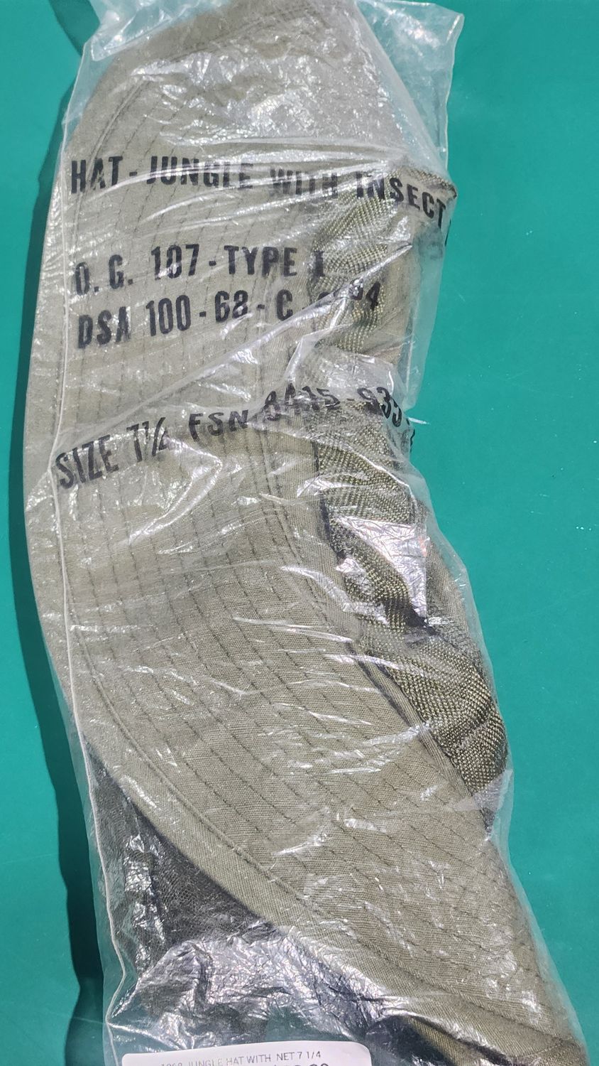 1968 JUNGLE HAT WITH  NET 7 1/4