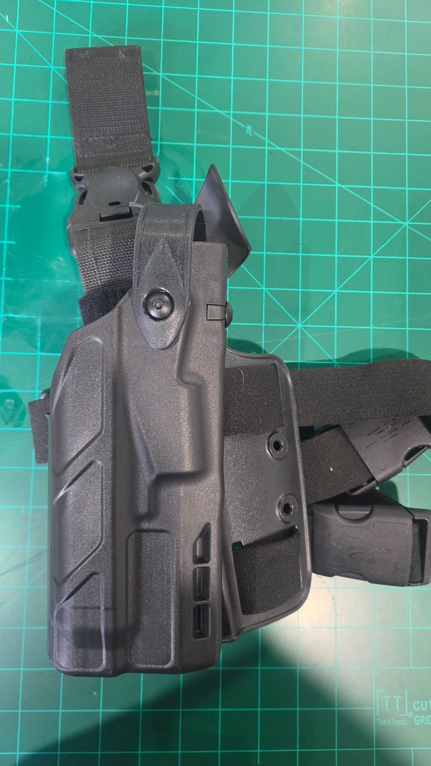 SAFARILAND GLOCK 17/24 DROP LED WITH LIGHT LEVEL 3 RETENTION
