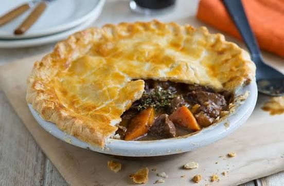 Thursday, August 13th - Pub Dinner