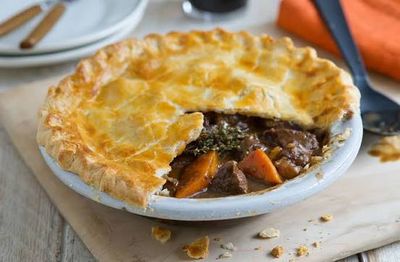 Thursday, August 13th - Pub Dinner