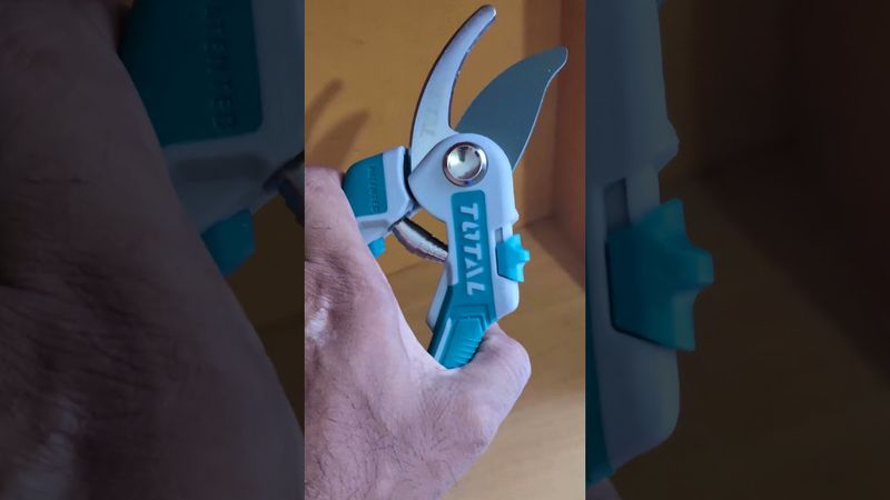Total Pruning Shear- THT0601