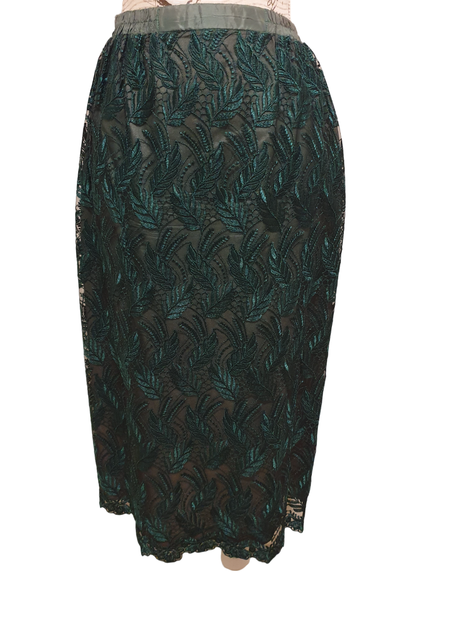 Liz Davenport green lace skirt