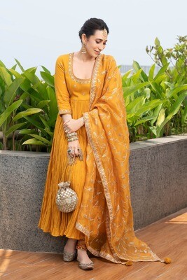 Karishma Kapoor In Yellow Anarkali Suit