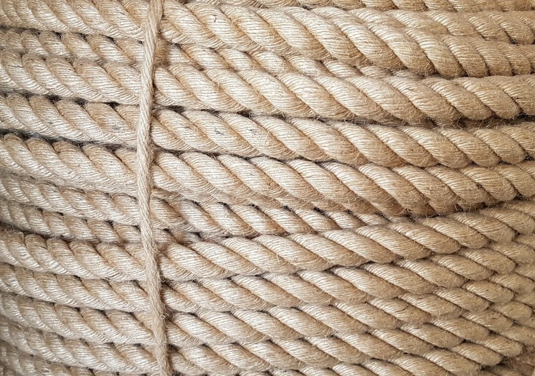 100% Natural Jute Hessian Rope Cord Braided Twisted Boating Sash Garden Decking(40mm, 15M)