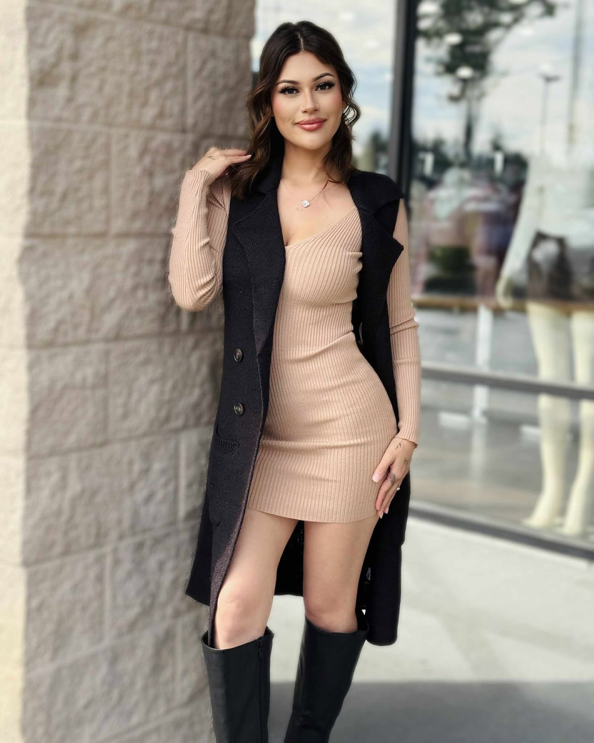 Button open vest