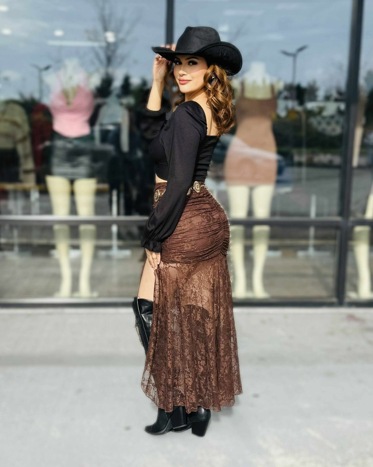 Boho lace skirt with slit